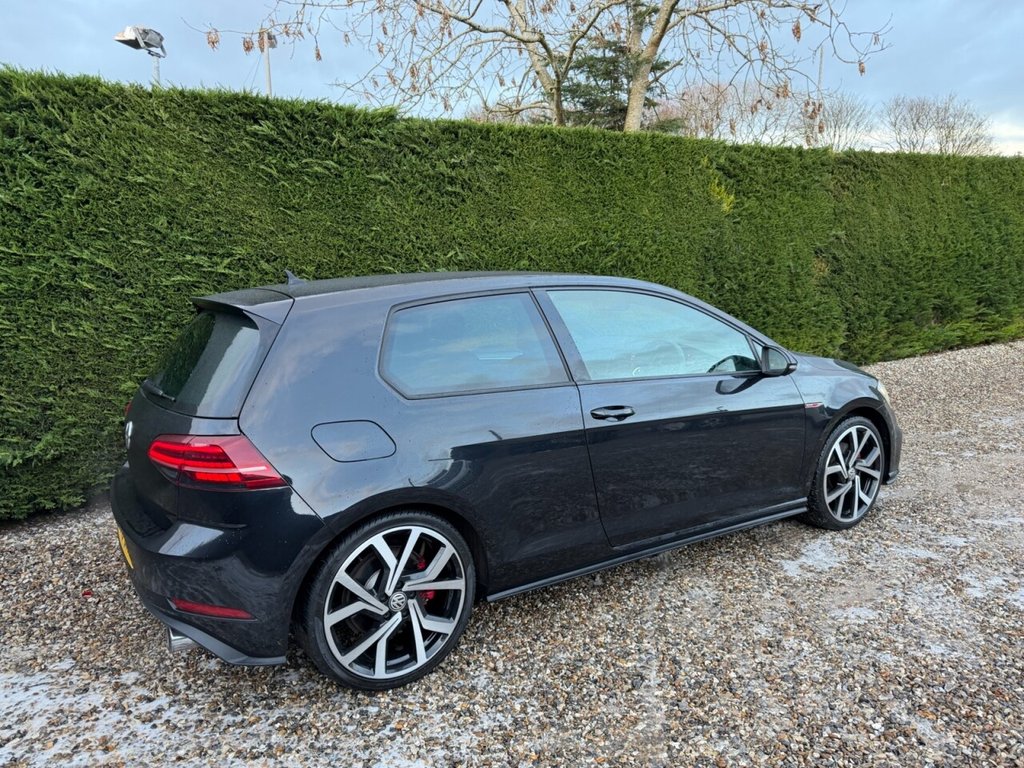 Used Volkswagen Golf 2018 for sale - 77133499: Photo 32