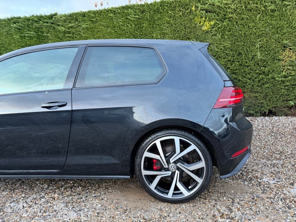 Used Volkswagen Golf 2018 for sale - 77133499: Photo 38