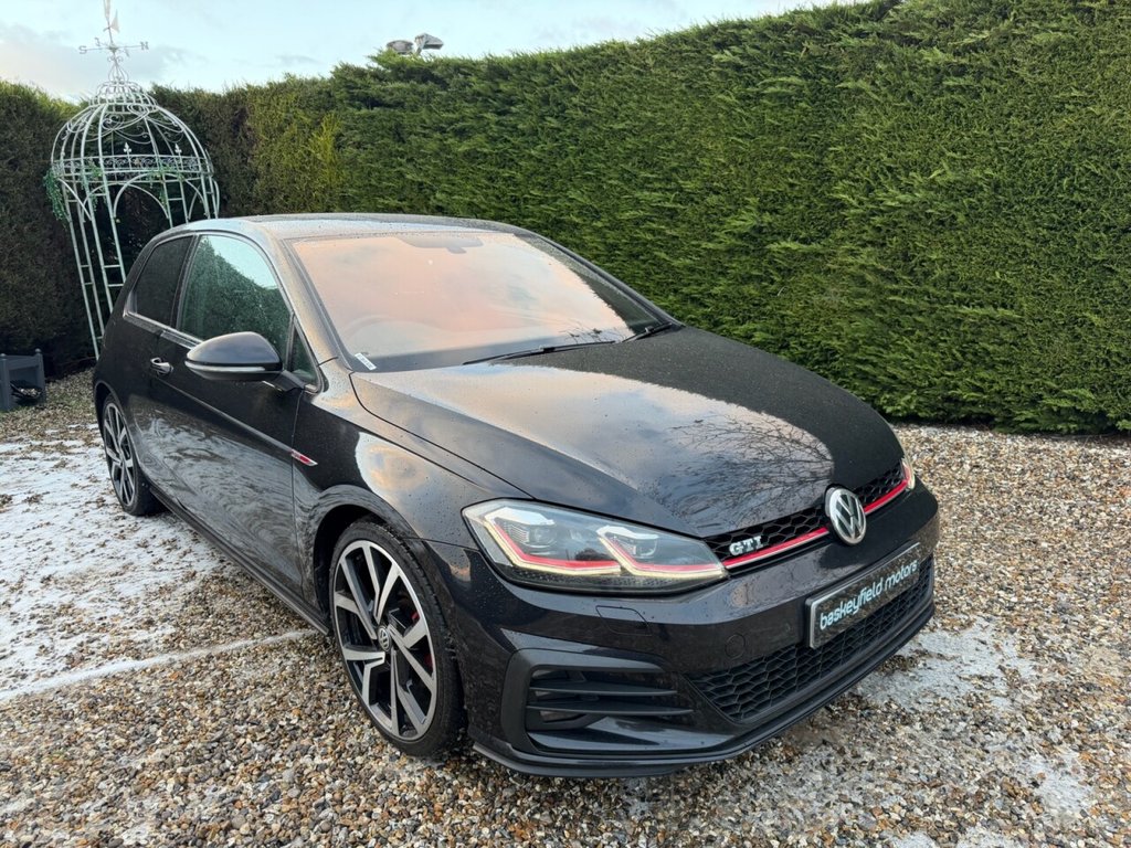 Used Volkswagen Golf 2018 for sale - 77133499: Photo 4