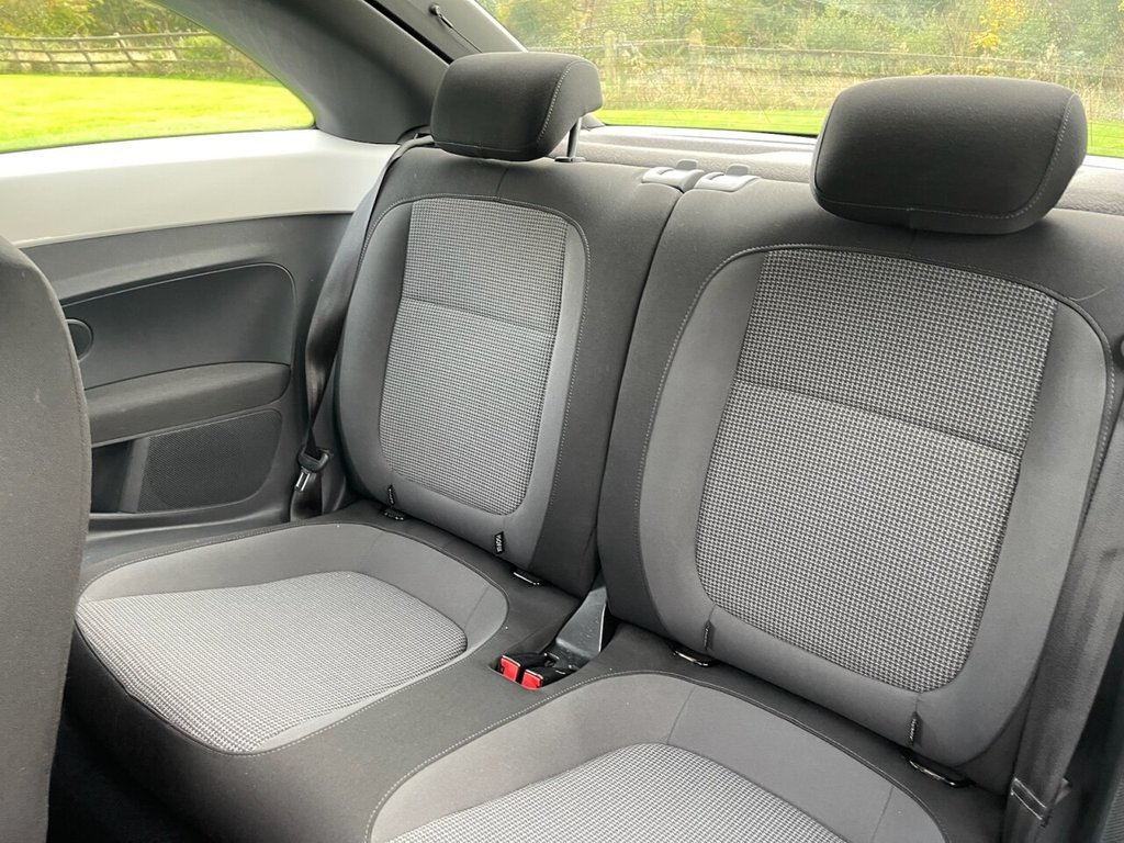 Used Volkswagen Beetle 2012 for sale - 76617223: Photo 20