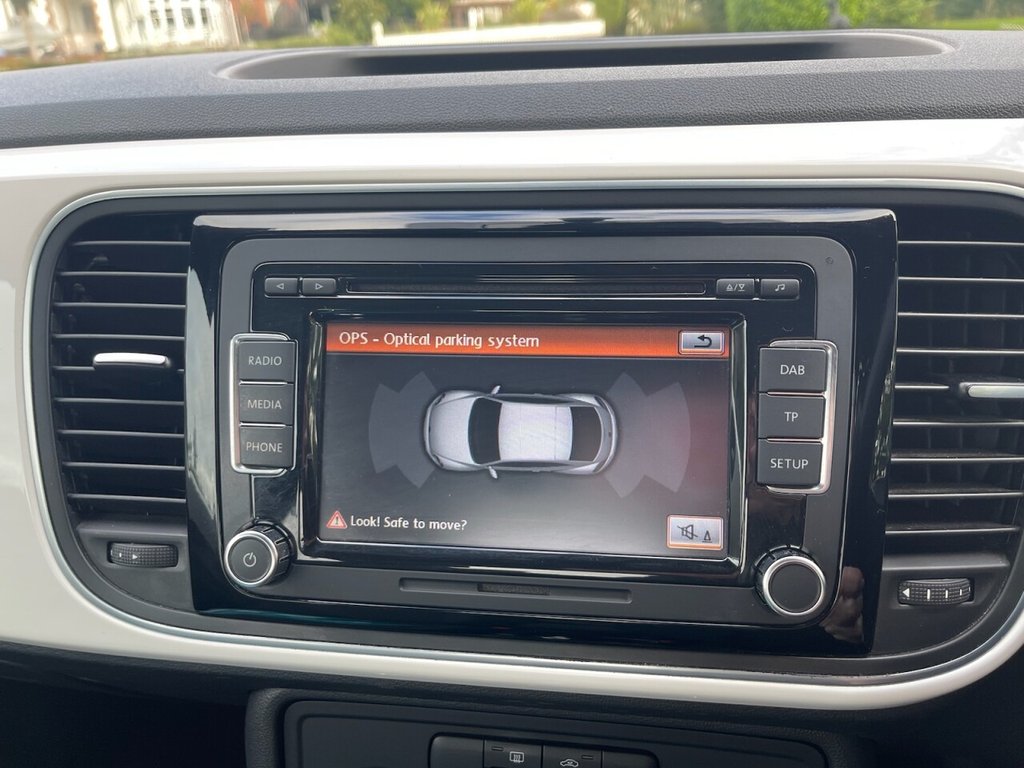 Used Volkswagen Beetle 2012 for sale - 76617223: Photo 27