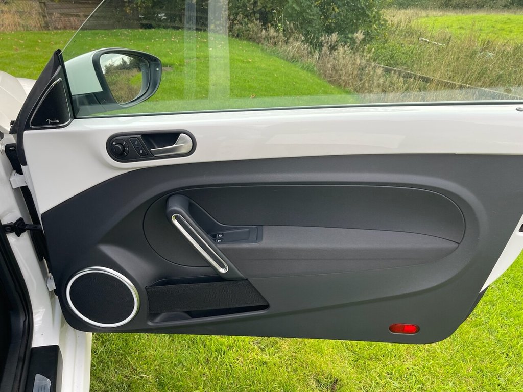 Used Volkswagen Beetle 2012 for sale - 76617223: Photo 37