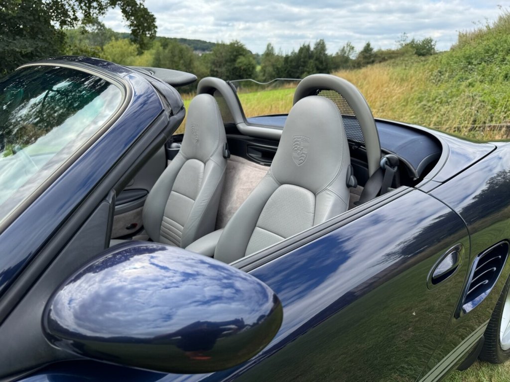 Used Porsche Boxster 2003 for sale - 76322930: Photo 32