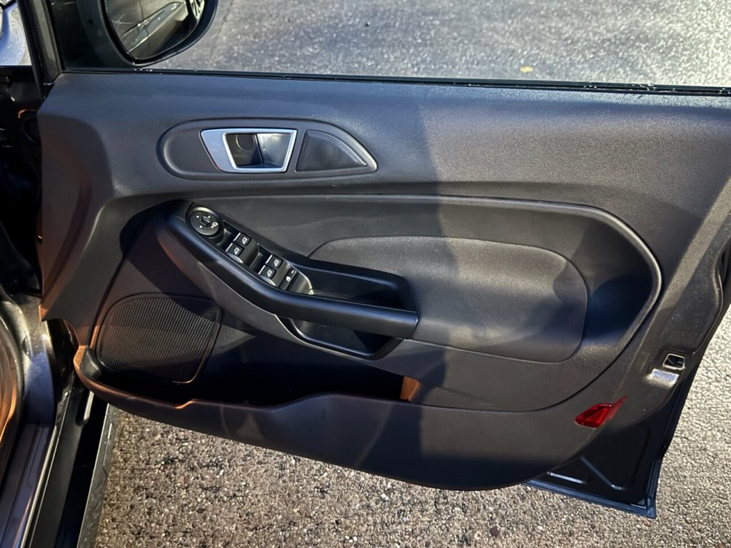 Used Ford Fiesta 2017 for sale - 76711538: Photo 14