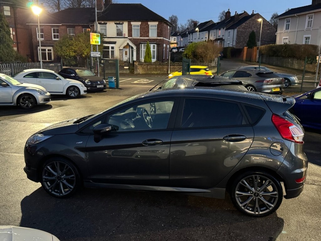 Used Ford Fiesta 2017 for sale - 76711538: Photo 5