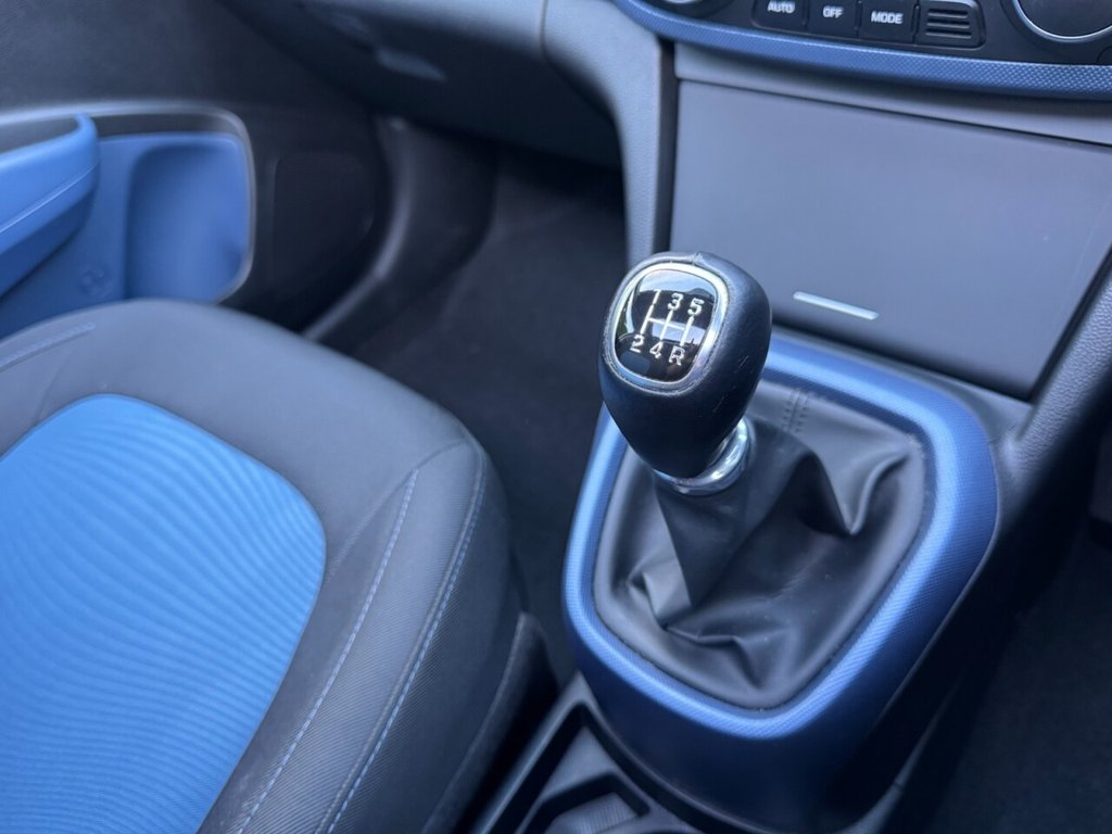 Used Hyundai i10 2015 for sale - 77667303: Photo 30