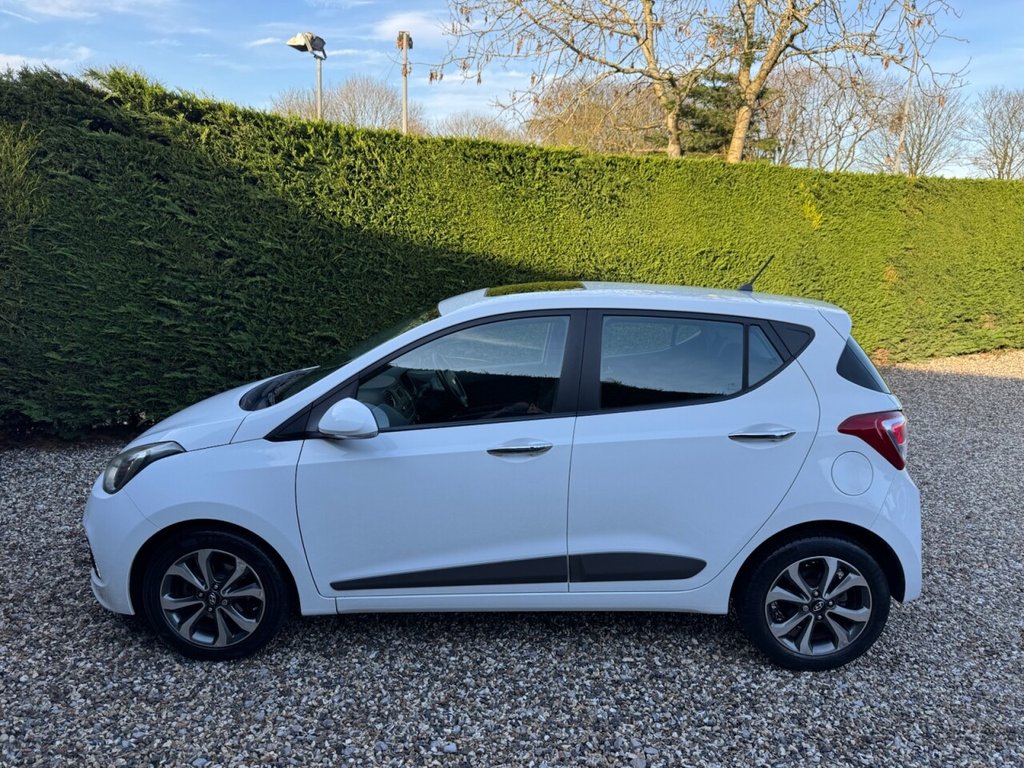 Used Hyundai i10 2015 for sale - 77667303: Photo 4