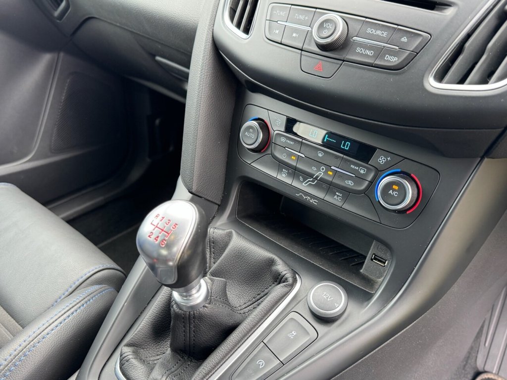 Used Ford Focus 2015 for sale - 76546370: Photo 14