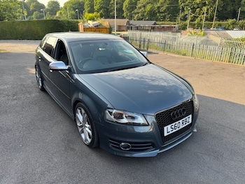 2010 (60) - 2.0 TFSI Sportback 5dr Petrol S Tronic quattro Euro 5 (265 ps)
