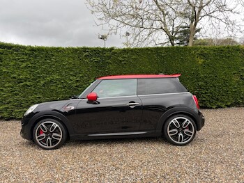 Used MINI Hatch 2018 for sale - 78200640: Photo