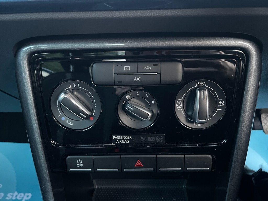 Used Volkswagen Beetle 2016 for sale - 76481998: Photo 12