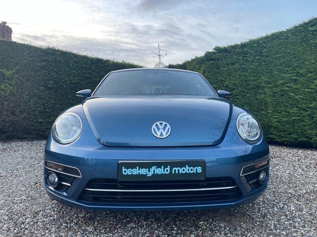 Used Volkswagen Beetle 2016 for sale - 76481998: Photo 2