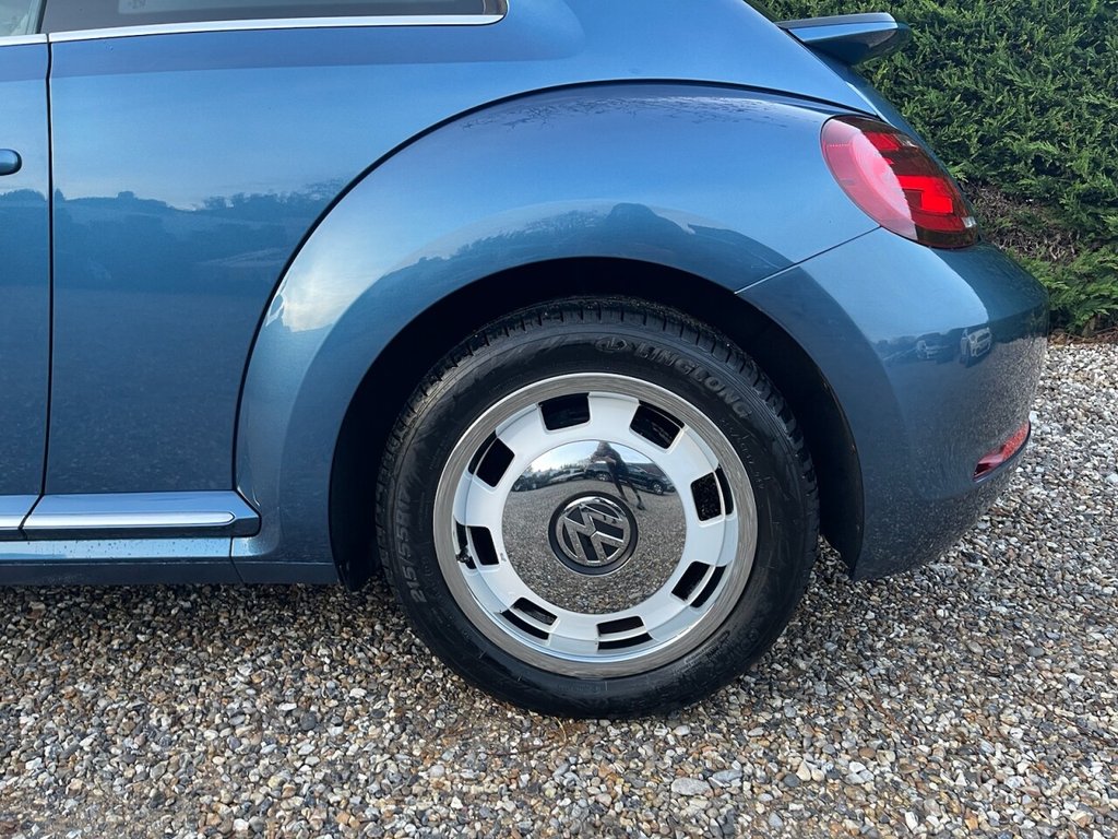 Used Volkswagen Beetle 2016 for sale - 76481998: Photo 34