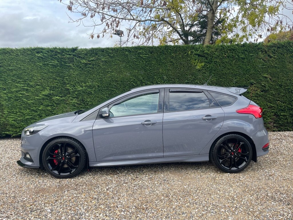 Used Ford Focus 2017 for sale - 76430264: Photo 5