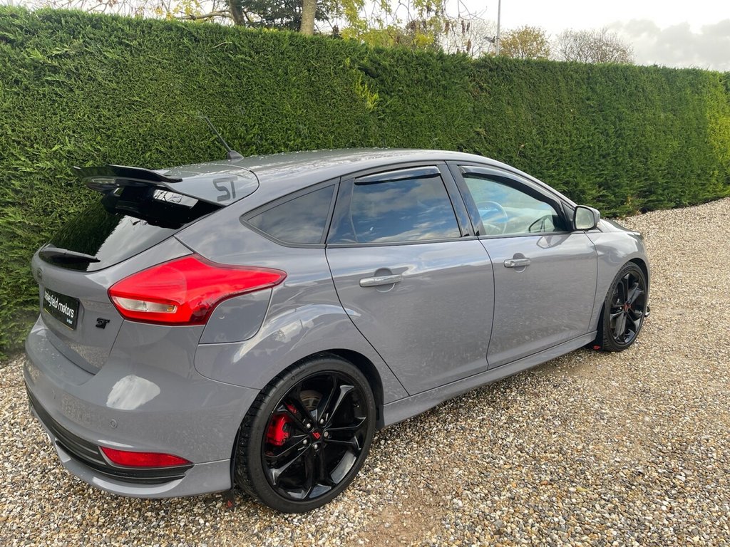 Used Ford Focus 2017 for sale - 76430264: Photo 8