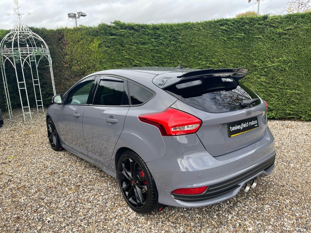 Used Ford Focus 2017 for sale - 76430264: Photo 9