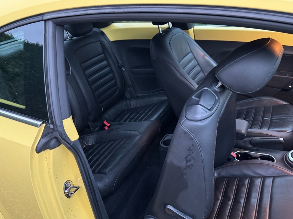 Used Volkswagen Beetle 2012 for sale - 77188610: Photo 12