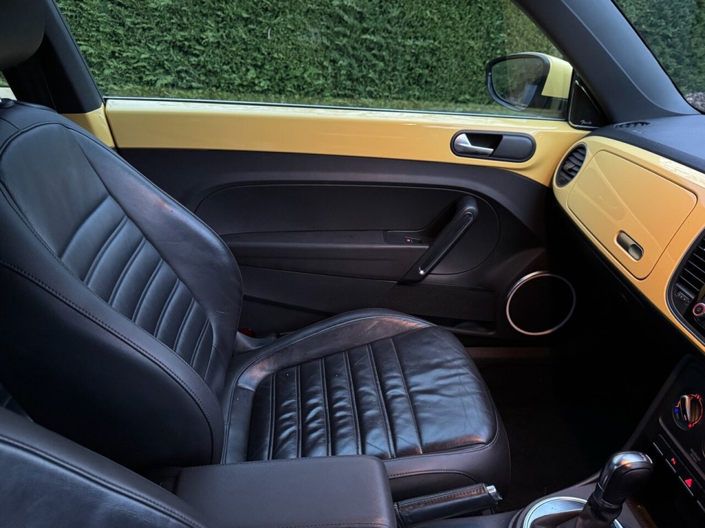 Used Volkswagen Beetle 2012 for sale - 77188610: Photo 13