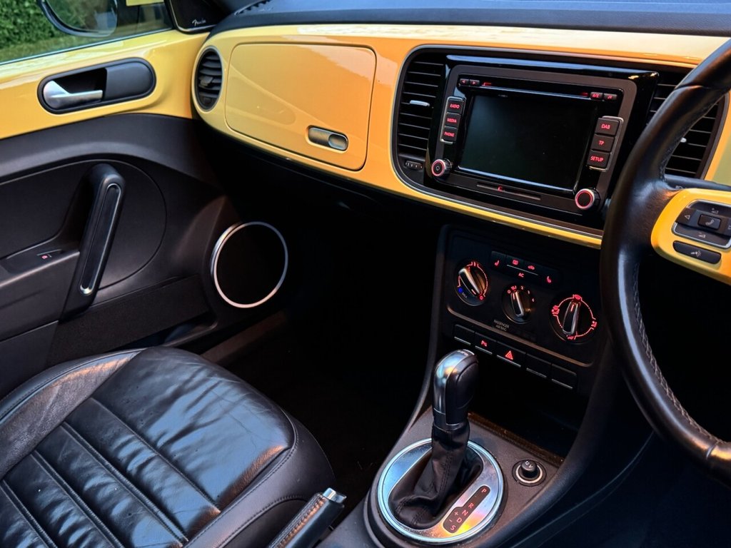 Used Volkswagen Beetle 2012 for sale - 77188610: Photo 16