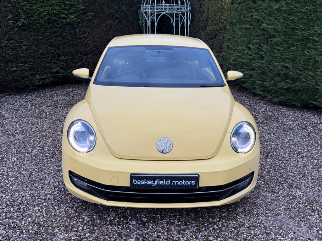 Used Volkswagen Beetle 2012 for sale - 77188610: Photo 3