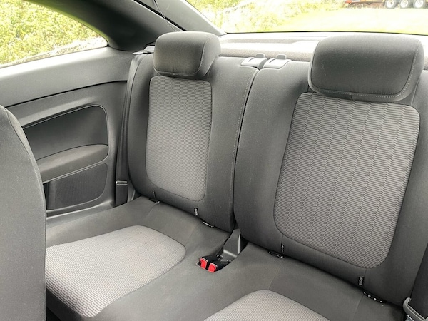 Used Volkswagen Beetle 2013 for sale - 76210147: Photo 17