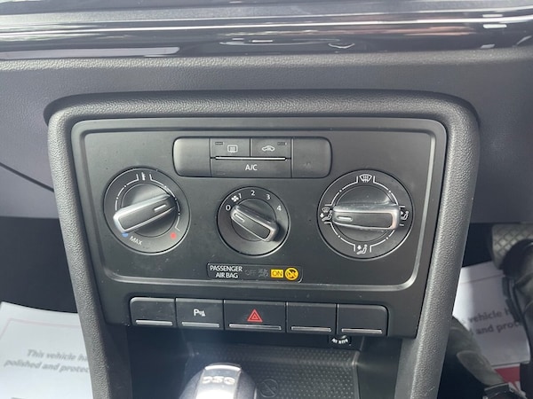 Used Volkswagen Beetle 2013 for sale - 76210147: Photo 22