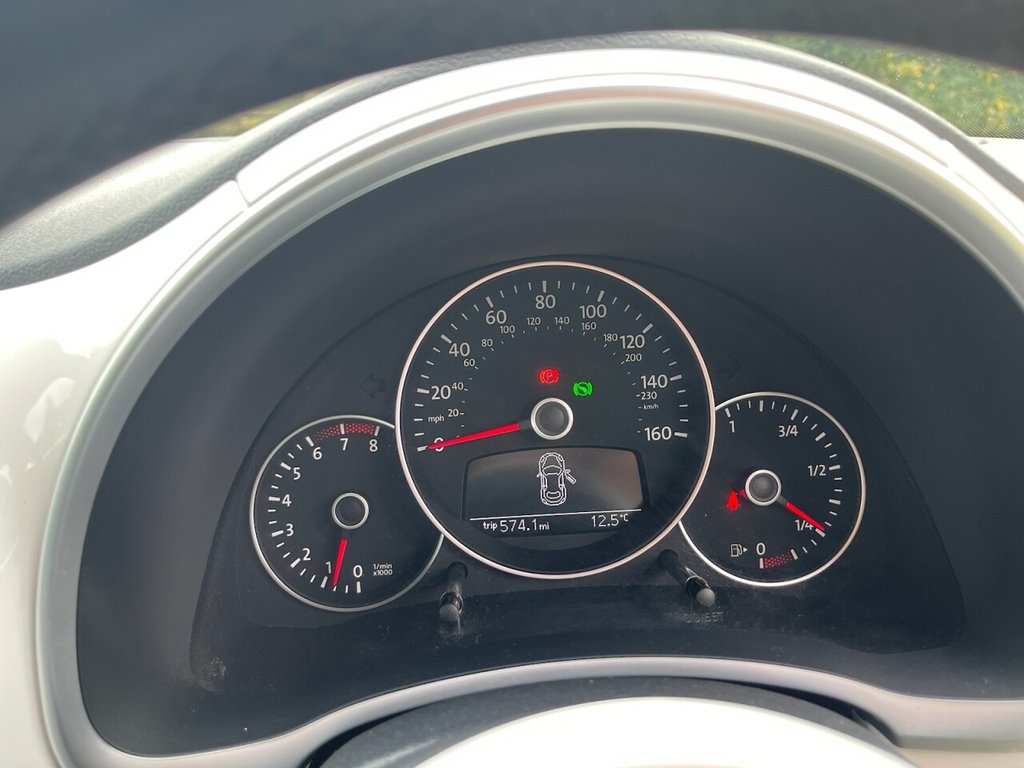 Used Volkswagen Beetle 2012 for sale - 76909784: Photo 32