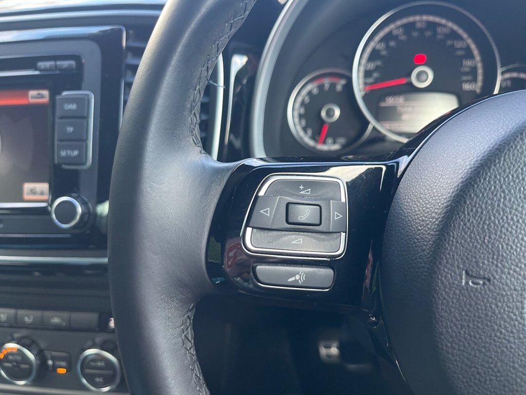 Used Volkswagen Beetle 2013 for sale - 76346009: Photo 32