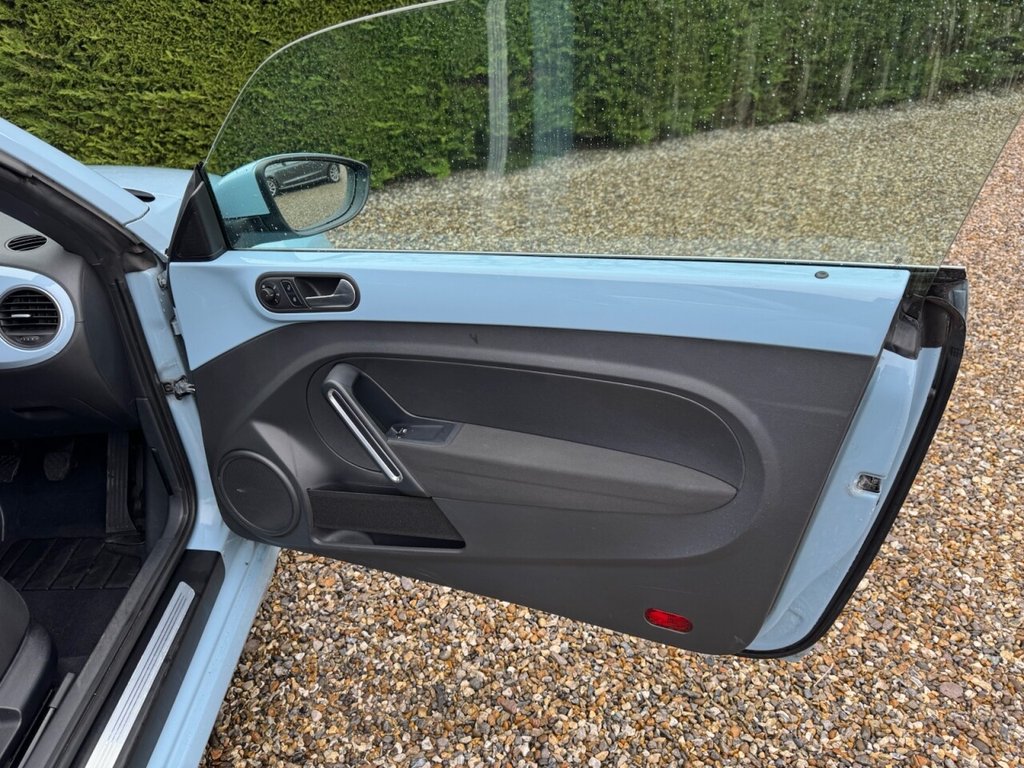 Used Volkswagen Beetle 2013 for sale - 77780108: Photo 10