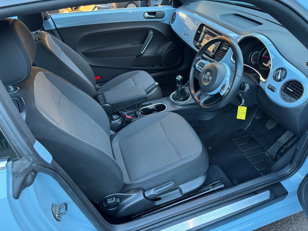 Used Volkswagen Beetle 2013 for sale - 77780108: Photo 14