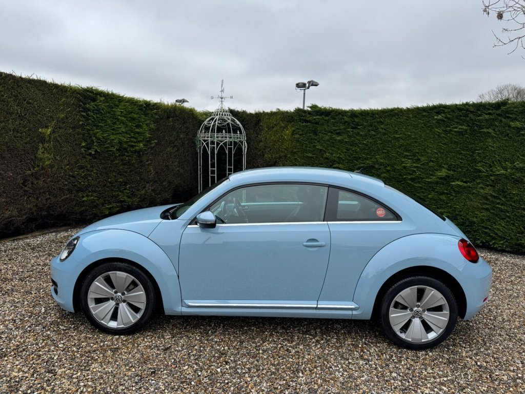 Used Volkswagen Beetle 2013 for sale - 77780108: Photo 5