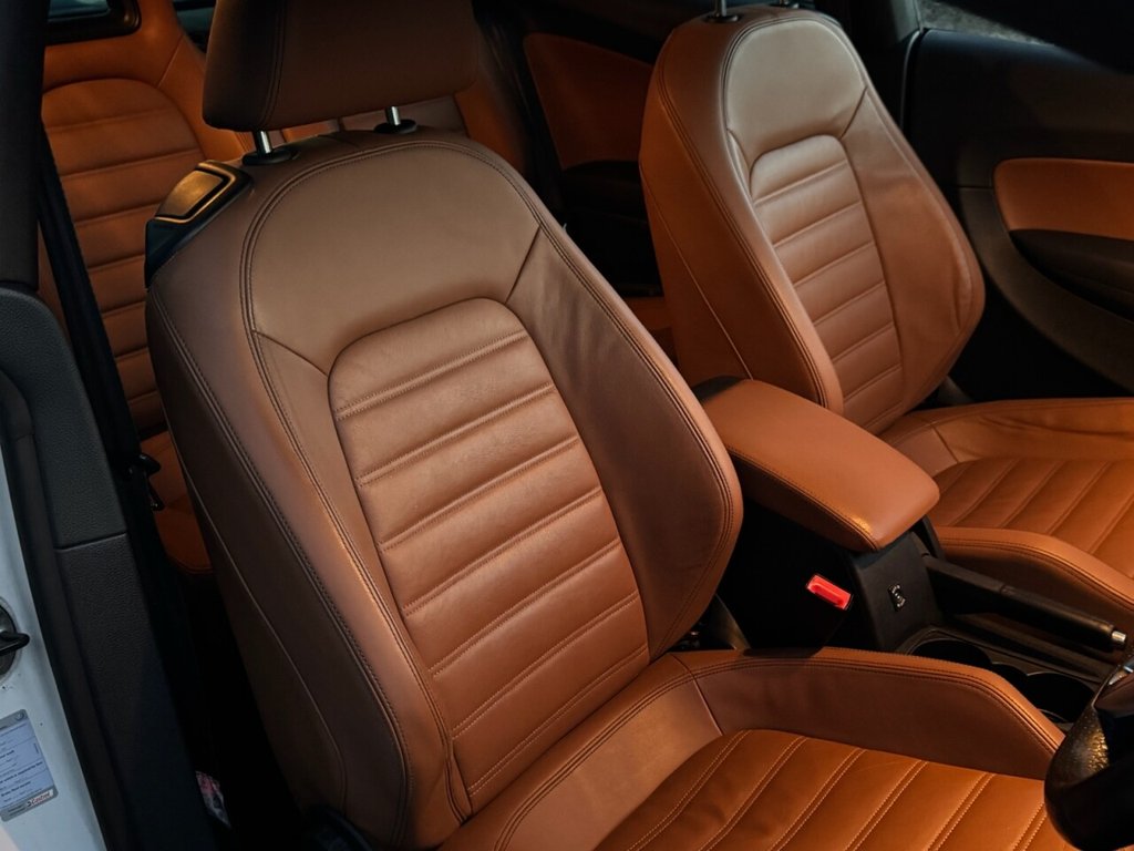 Used Volkswagen Scirocco 2011 for sale - 76740619: Photo 12