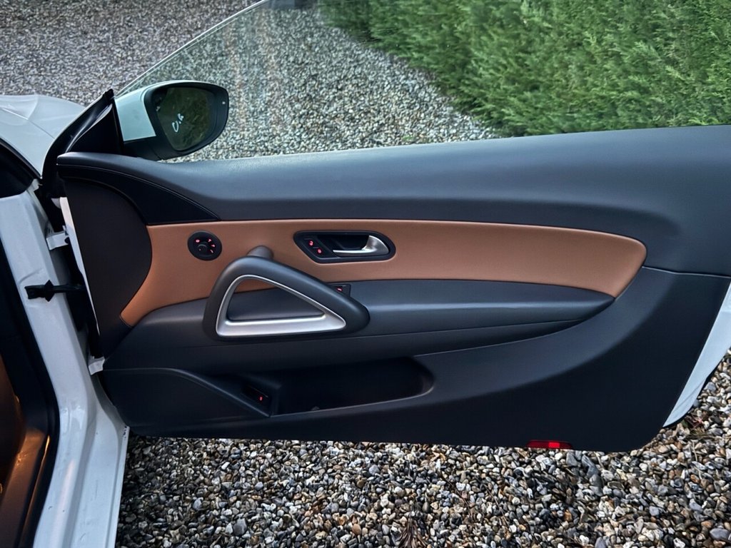 Used Volkswagen Scirocco 2011 for sale - 76740619: Photo 14