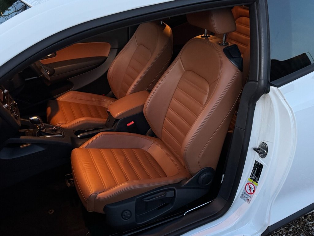 Used Volkswagen Scirocco 2011 for sale - 76740619: Photo 18