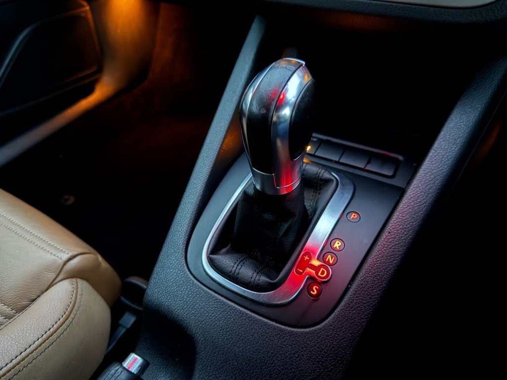 Used Volkswagen Scirocco 2011 for sale - 76740619: Photo 26