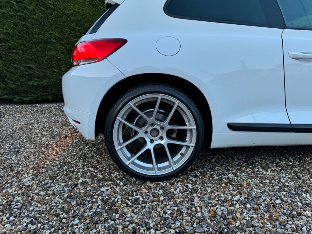 Used Volkswagen Scirocco 2011 for sale - 76740619: Photo 39