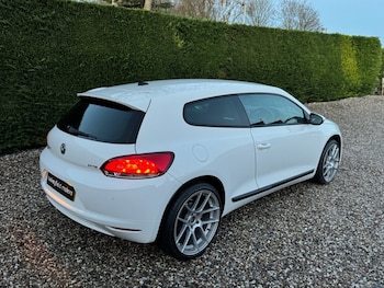 Used Volkswagen Scirocco 2011 for sale - 76740619: Photo