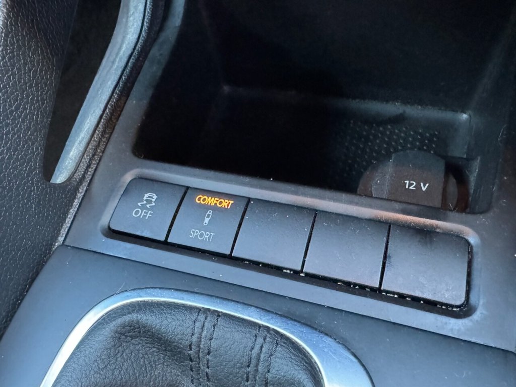 Used Volkswagen Scirocco 2011 for sale - 76740619: Photo 41