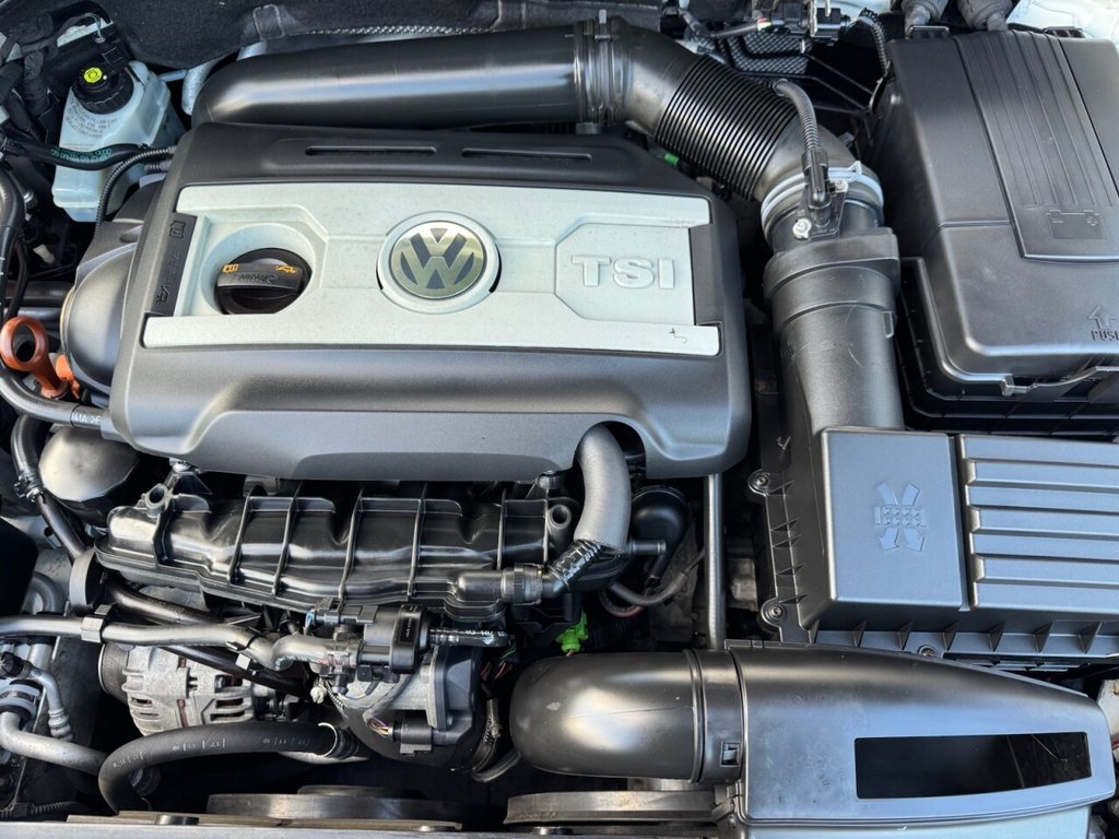 Used Volkswagen Scirocco 2011 for sale - 76740619: Photo 45