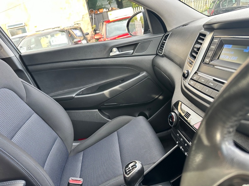 Used Hyundai TUCSON 2017 for sale - 76123613: Photo 21