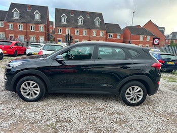 Used Hyundai TUCSON 2017 for sale - 76123613: Photo