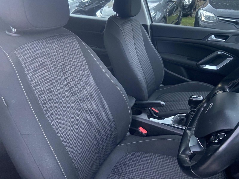 Used Peugeot 308 2020 for sale - 76798907: Photo 15