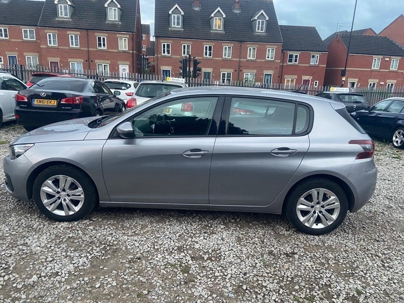 Used Peugeot 308 2020 for sale - 76798907: Photo 4