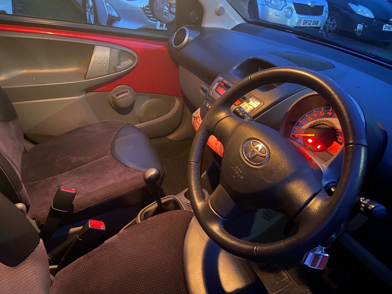 Used Toyota AYGO 2011 for sale - 77241827: Photo 13