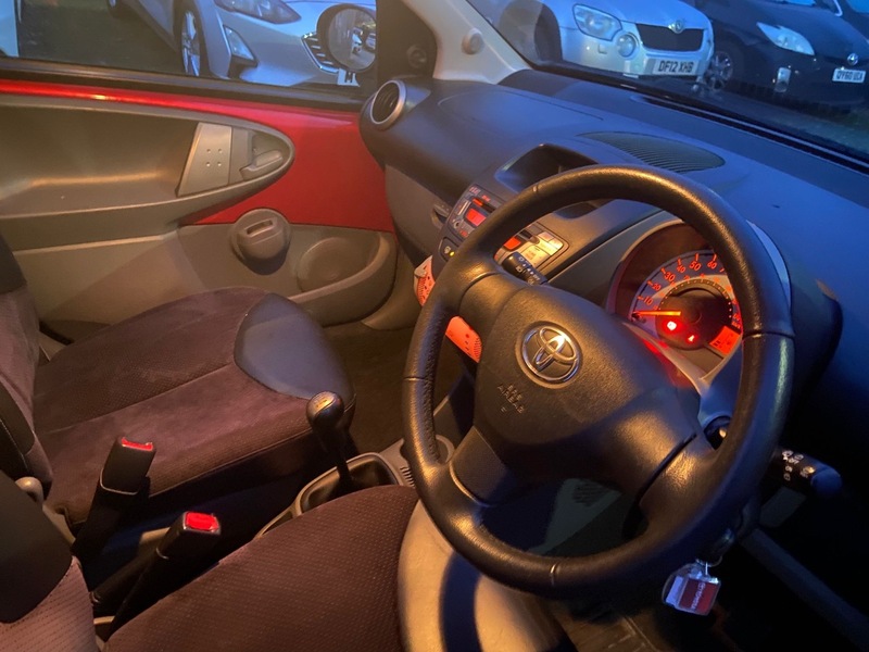 Used Toyota AYGO 2011 for sale - 77241827: Photo 15