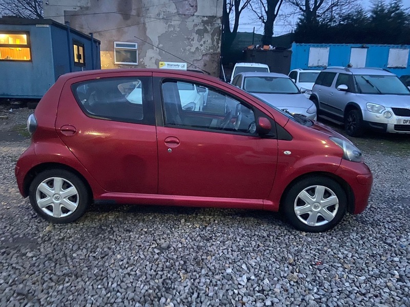 Used Toyota AYGO 2011 for sale - 77241827: Photo 2