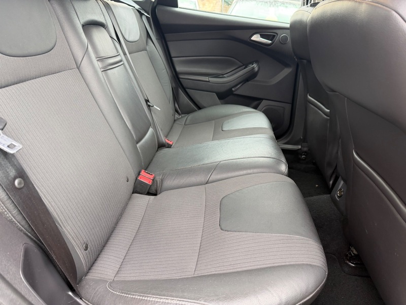 Used Ford Focus 2012 for sale - 78140915: Photo 12