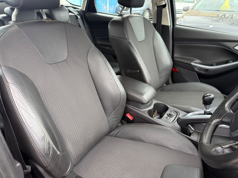 Used Ford Focus 2012 for sale - 78140915: Photo 14