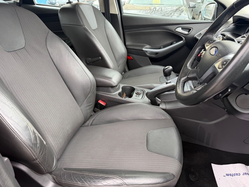 Used Ford Focus 2012 for sale - 78140915: Photo 15