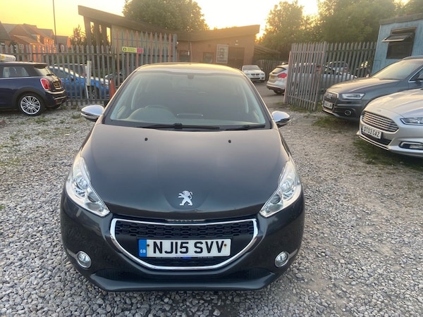 Used Peugeot 208 2015 for sale - 76123609: Photo 5